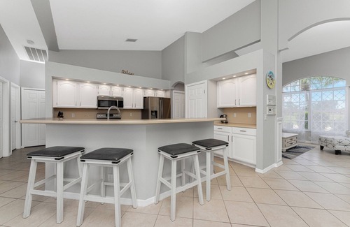 Broadmoor House | Three bedroom, 2 bathroom Pool home overlooking a canal in Rotonda West.