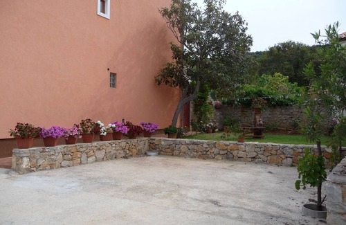Veli Losinj Apartment | Three bedroom apartment with terrace Veli Lošinj, Lošinj (A-11495-b)