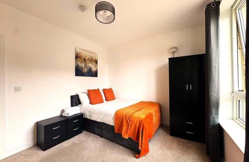 Thames Apartment | Three Bedroom Apartment Barking Riverside - London