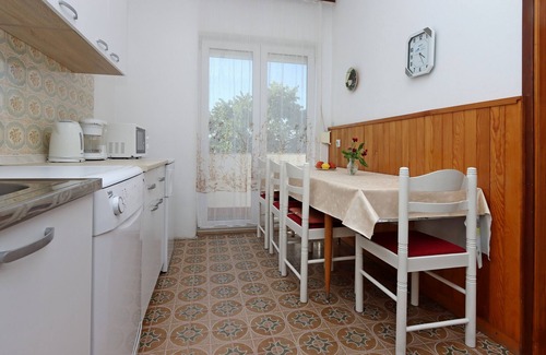 Supetarska Draga Apartment | Three bedroom apartment with terrace and sea view Supetarska Draga - Donja, Rab (A-4966-a)