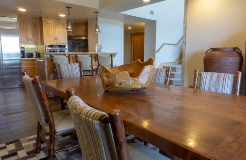 Park City House | Three Bedroom Penthouse at the base of Canyons by RedAwning - Save 20% on 7+ Nights!