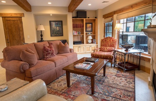 Deer Valley Apartment | Three Bedroom Suite 3 Apartment Hotel by Redawning