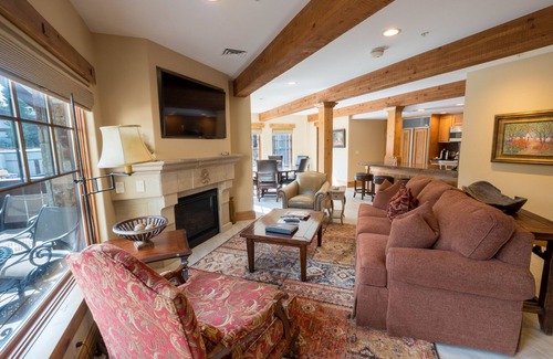 Deer Valley Apartment | Three Bedroom Suite 3 Apartment Hotel by Redawning