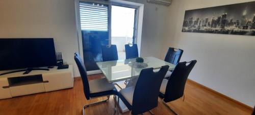 Sveti Stefan Apartment | Three bedrooms family apartment with sea view Sveti Stefan
