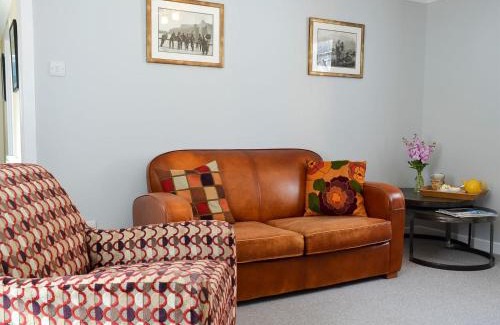 Buckie House | Three Creeks Cottage