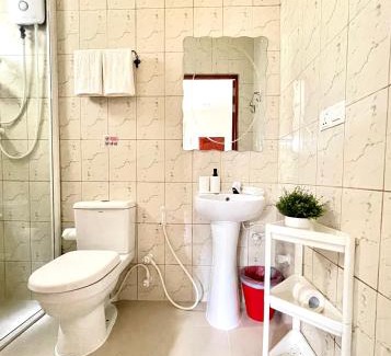 Fulhadhoo House | Three Hearts Guesthouse and Villas