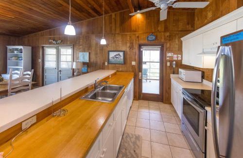 Sandbridge House | Three Knots