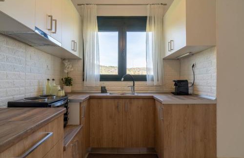 Milatos Beach Apartment | Three Waves Maisonettes Manoussos