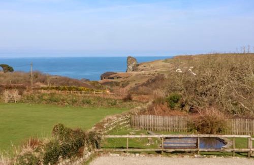 Tintagel House | Threshings Cottage
