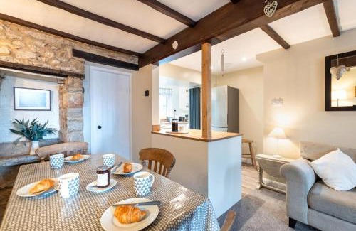 Great Hucklow House | Thrift Cottage