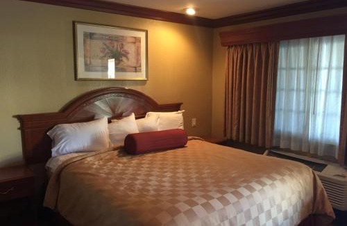 Eastside Hotel | Thunderbird Lodge
