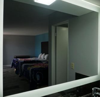 Bishop Hotel | Thunderbird Motel