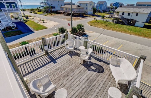 Surf City House | Tiffany's Unit 004 at Tiffany's Motel