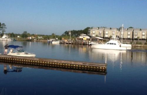 Carrabelle Apartment | TigerMinnow Coles Lodge