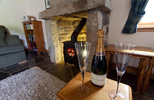 Sleat House | Tigh Phadraig at Marys Thatched Cottages