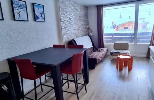 Val Claret Apartment | Tignes Val-Claret, Apt 2P Cabine 33m², 6 pers, Balcon - FR-1-449-193