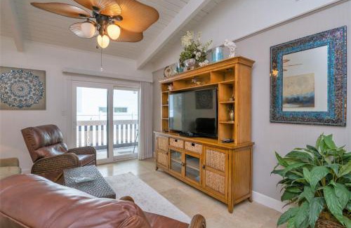 South Padre Island Apartment | Tiki 216