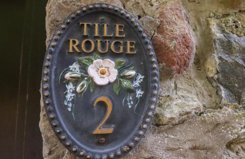 Akeld House | Tile Rouge