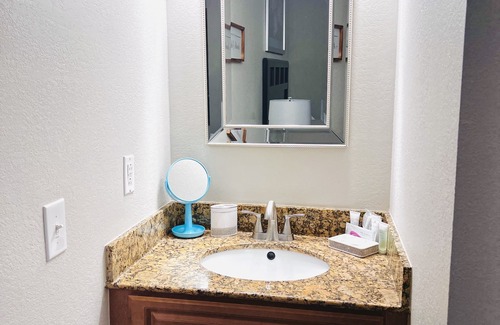 Cherry Grove Beach Hotel | Tilghman Beach And Golf Resort