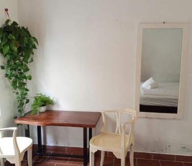 Ong Lang Hotel | Tim Hotel