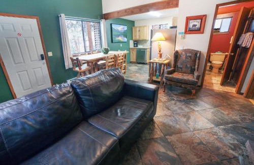 Estes Park House | Timber Creek Chalets- 7 cabin