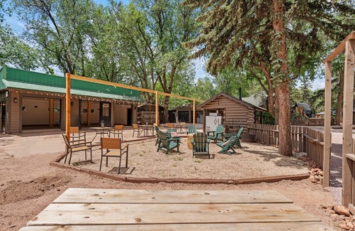 Colorado Springs Cabin | Timber Lodge Cabin 6