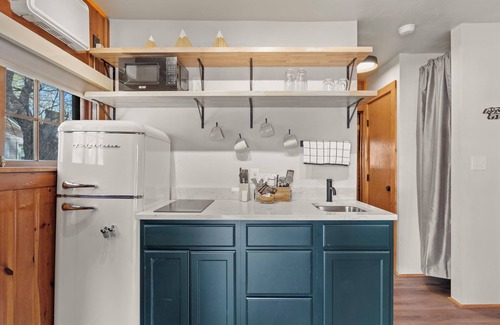 Colorado Springs Cabin | Timber Lodge Cabin 14