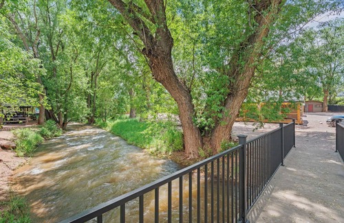 Colorado Springs Cabin | Timber Lodge Cabin 14