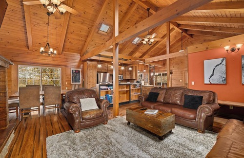 Butler Cabin | Timber Ridge Luxury Cabin – Your Ultimate Escape