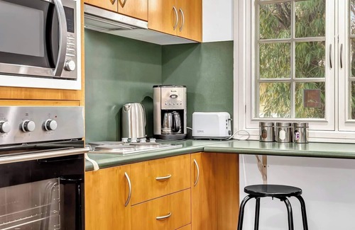 Semaphore Cottage | Time and Tide Beach Cottage on the Esplanade