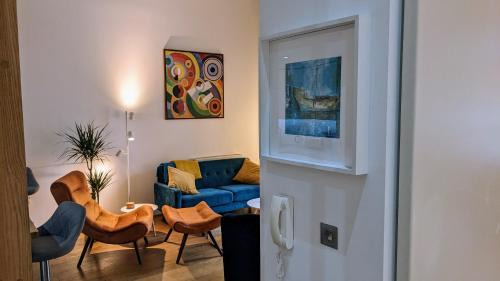 Plymouth Apartment | Timeless Quarters within Royal William Yard