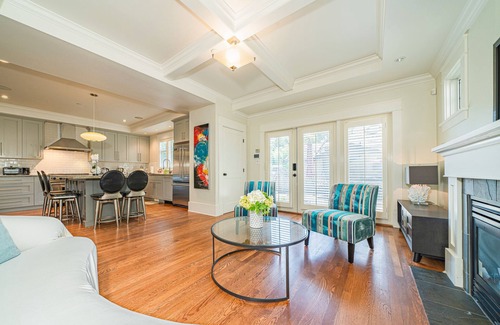Dunbar House | Timeless Retreat Near Central Vancouver