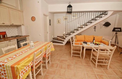 Agios Kirykos House | Timessa Maisonette in Agios Kirikos