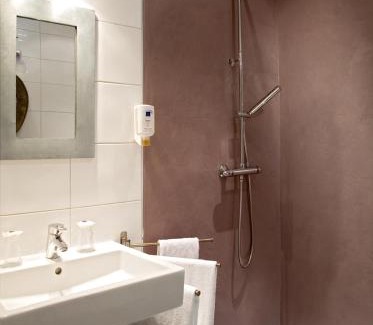 Republique–Point-du-Jour Hotel | Timhotel Boulogne Rives de Seine