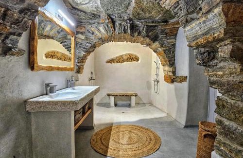 Megas Yialos-Nites House | Tinoshomelidays Residences