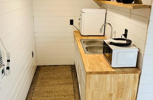 Herrin Apartment | Tiny, cozy Southern Illinois getaway