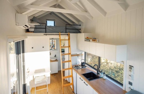 Bollier Cabin | Tiny Heidi Summary: T