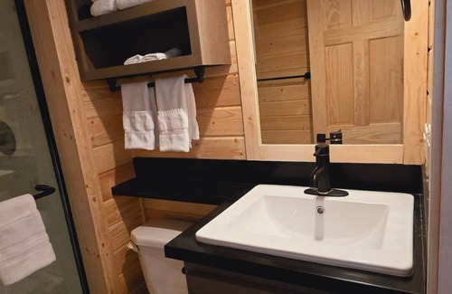 Page Cabin | Tiny Home King Room #12A