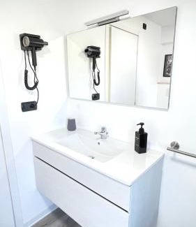 Tuscolano Apartment | Tiny house Apartment next to metro A