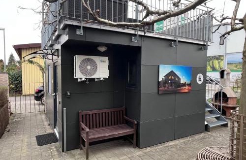 Bechlingen Apartment | Tiny House Black Pearl