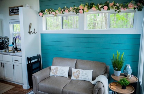Plantersville House | Tiny House w/loft by the Renaissance Festival