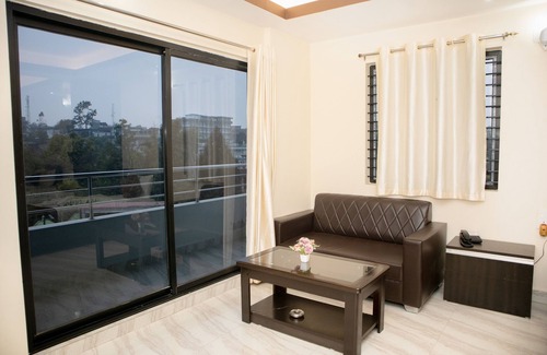 Jowai Hotel | TISTA KHLIEHRIAT