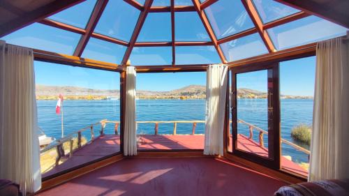 Puno Cabin | Titicaca Lodge Flotante
