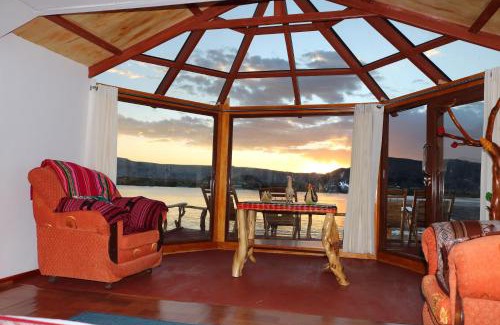 Puno Cabin | Titicaca Lodge Flotante