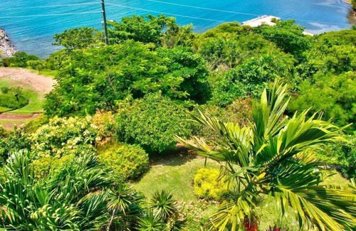 Calvigny Villa | Tivigny Villa: Unwind and Disconnect from the Stress in this Costal Villa