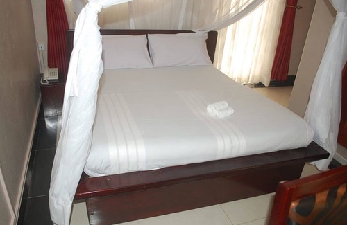 Kasese Hotel | TJ Global Hotel Kasese