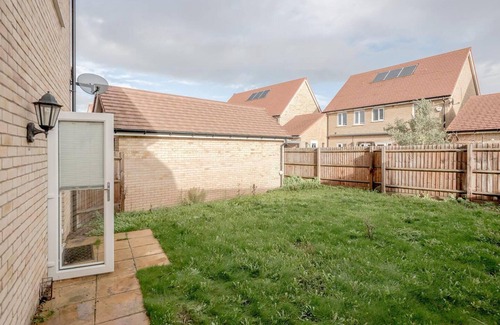 Stanford-le-Hope House | tms Cheerful 5bdr House! Thurrock! Free Parking!