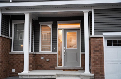 Ottawa Division House | TN Homes