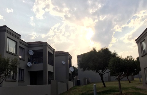 Greater Johannesburg Metropolitan Area Apartment | Tntee Apartments