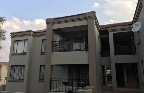Greater Johannesburg Metropolitan Area Apartment | Tntee Apartments